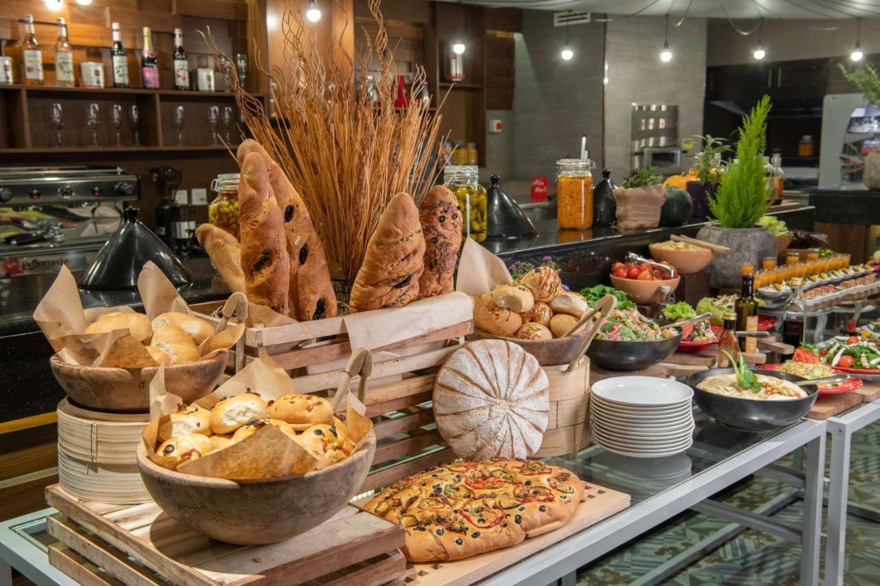 Radisson Hotel & Apartments Dammam Industrial City Bagian luar foto