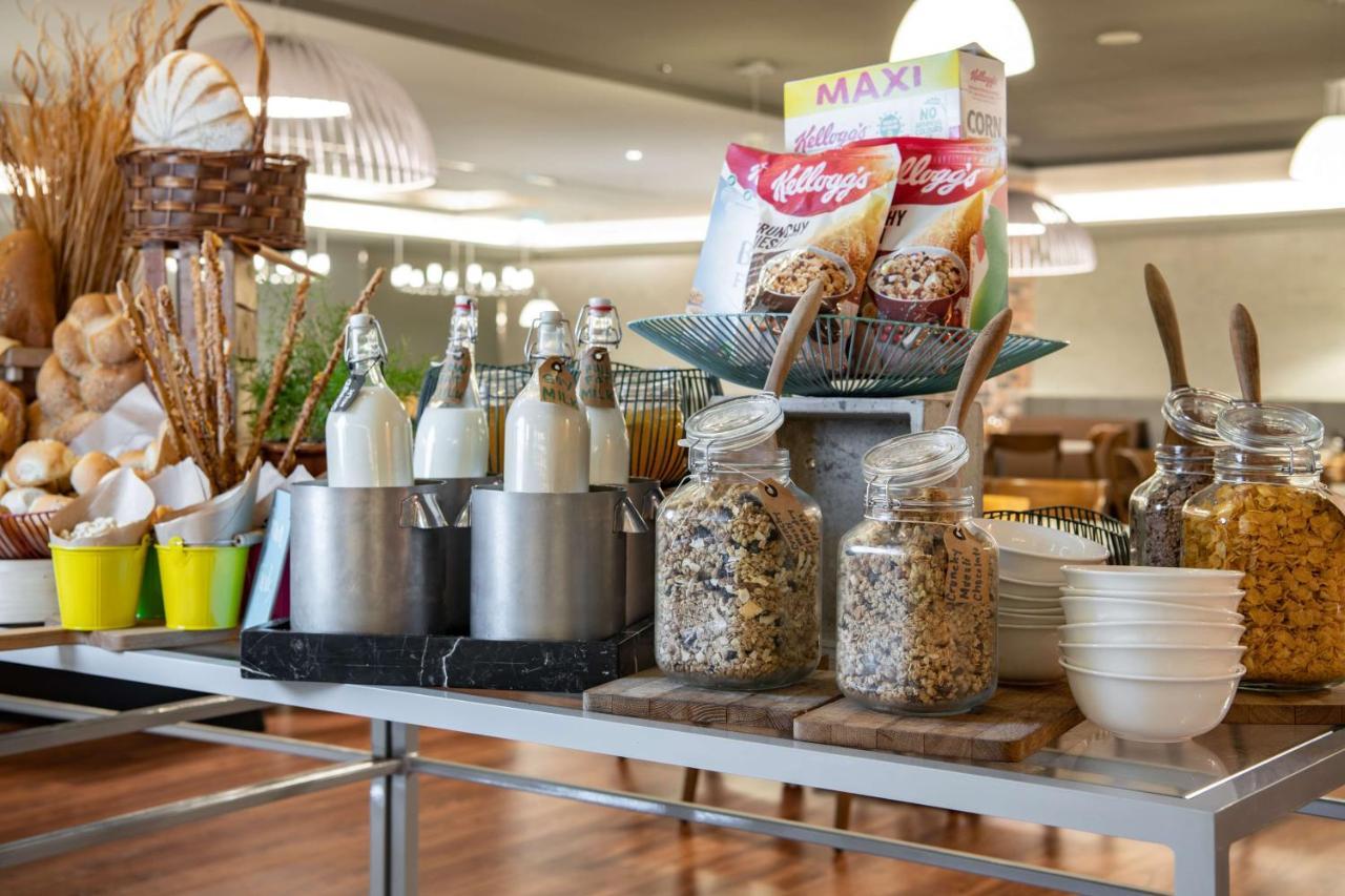 Radisson Hotel & Apartments Dammam Industrial City Bagian luar foto