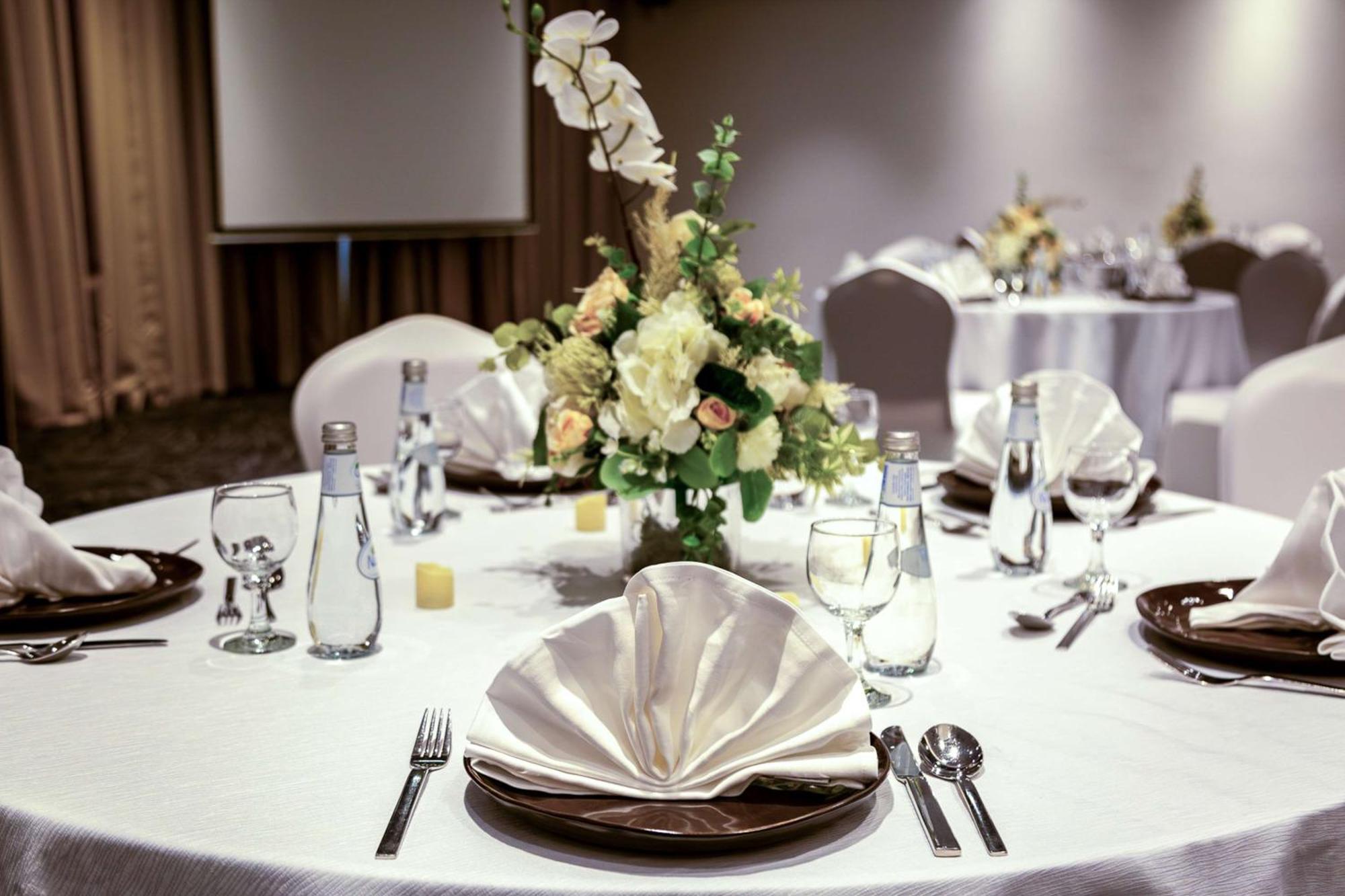Radisson Hotel & Apartments Dammam Industrial City Bagian luar foto