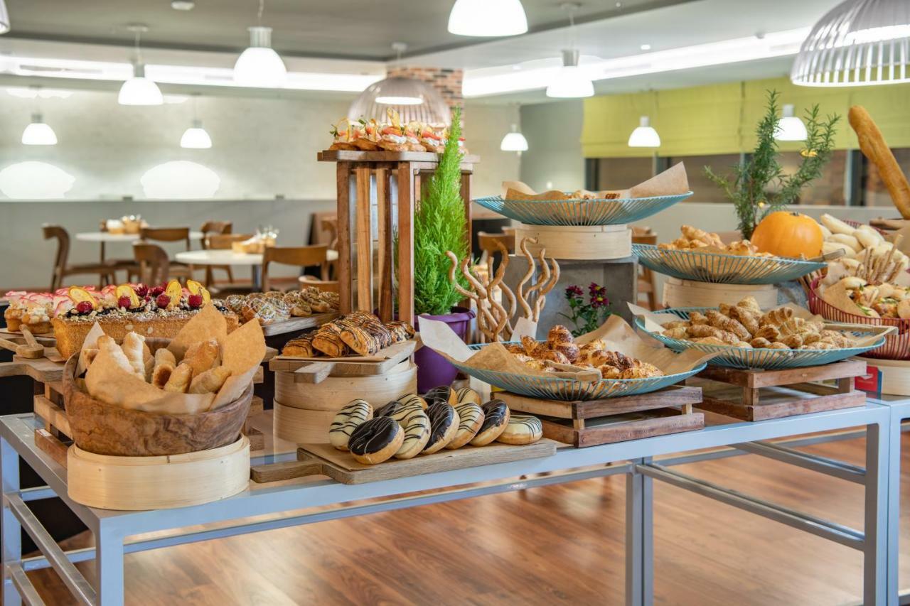 Radisson Hotel & Apartments Dammam Industrial City Bagian luar foto