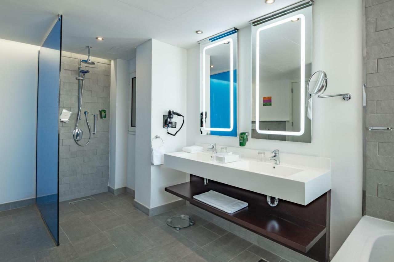 Radisson Hotel & Apartments Dammam Industrial City Bagian luar foto