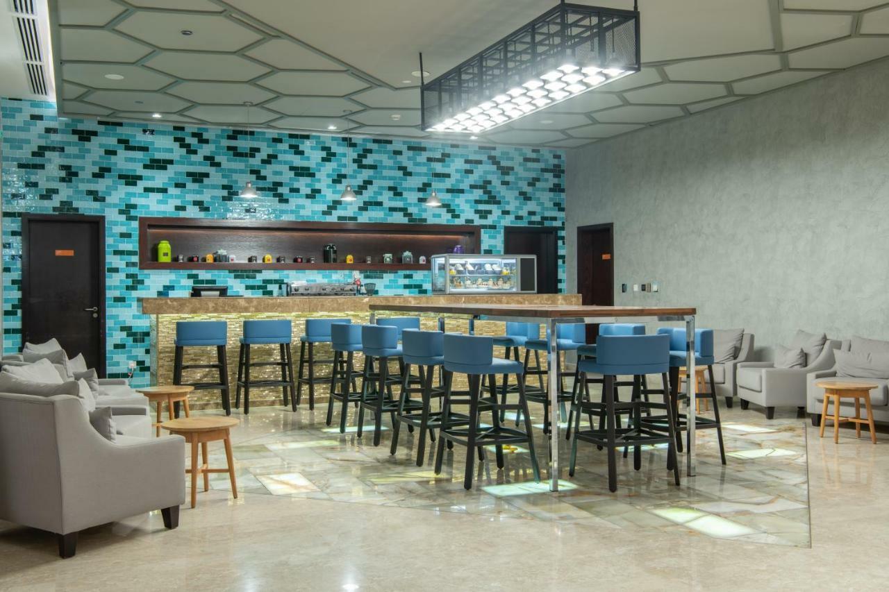 Radisson Hotel & Apartments Dammam Industrial City Bagian luar foto