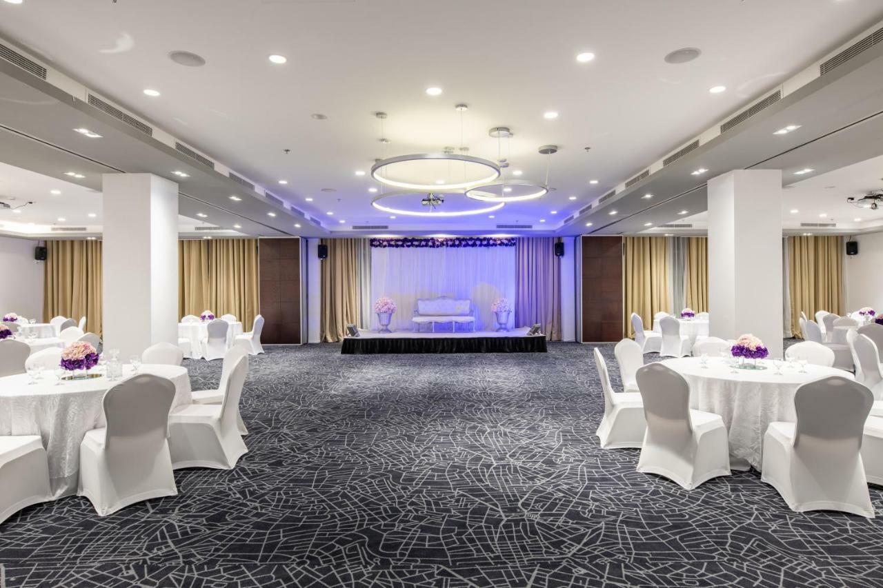 Radisson Hotel & Apartments Dammam Industrial City Bagian luar foto